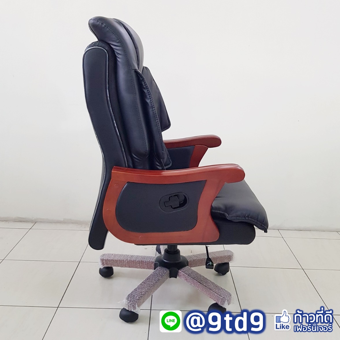 เก้าอี้_๒๐๑๐๐๓_2